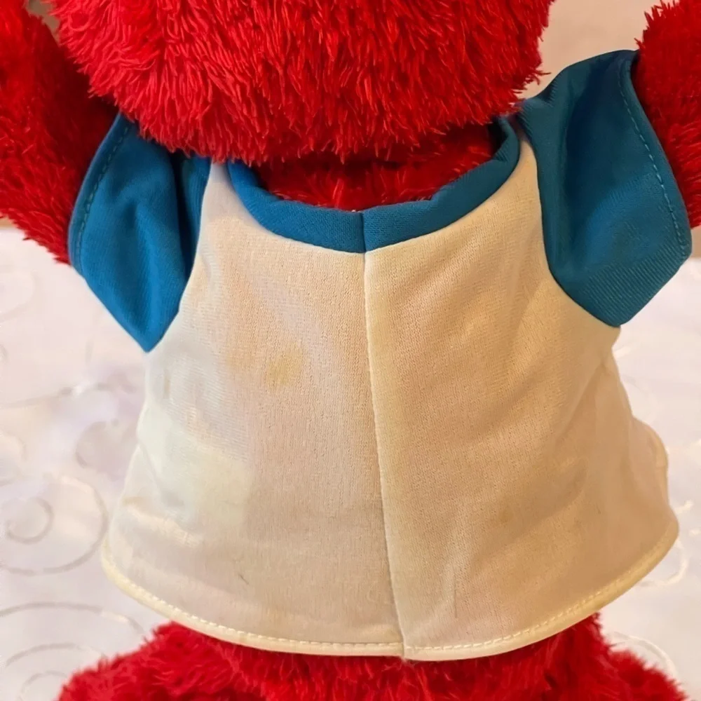 Fisher-Price E-L-M-O (YMCA) Singing & Dancing Elmo -2003